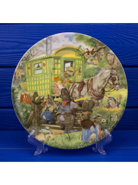 Тарелка Wedgwood GYPSY CARAVAN серия "Ветер в ивах"