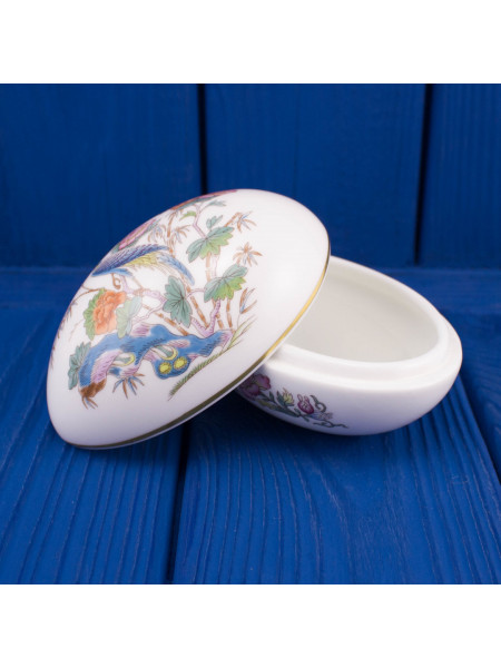 Шкатулка Wedgwood в форме яйца ДИЗАЙН KUTANI CRANE 