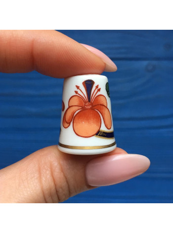 Коллекционный винтажный наперсток Royal Worcester #2