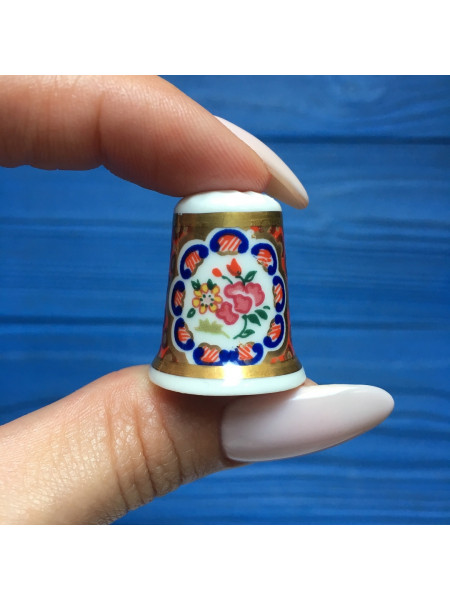 Коллекционный винтажный напёрсток Royal Worcester #11