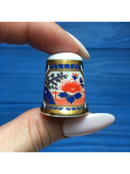Коллекционный винтажный напёрсток Royal Worcester #12