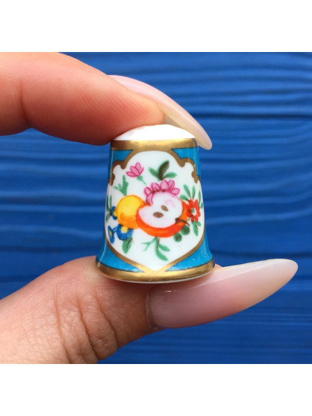 Коллекционный винтажный напёрсток Royal Worcester #15