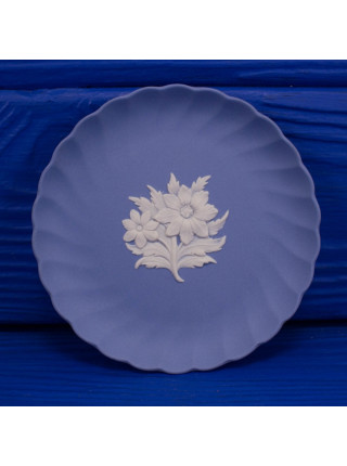 Блюдце винтажное Wedgwood круглое с волнистыми краями lll