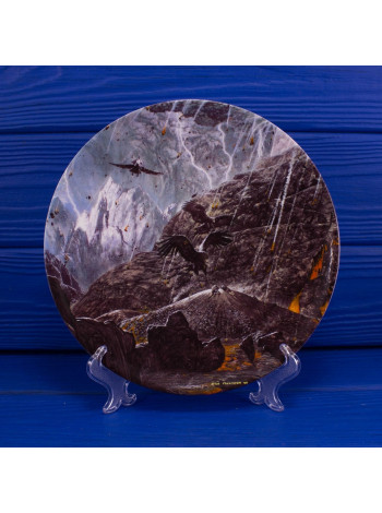 Тарелка Wedgwood "At the foot of Mount Doom" серия Властелин Колец