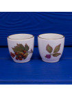 Пара фарфоровых рюмок для яиц Royal Worcester
