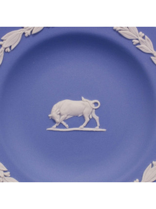 Коллекционная тарелка (блюдце) Телец (Taurus) серии Знаки Зодиака от Wedgwood 