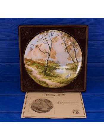 Тарелка Royal Doulton № 9345 Murmur of Waters в оригинальной коробке 