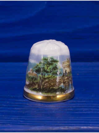 Longton Hall наперсток Rustic Castle, коллекционный, винтажный, Thimble Collectors Club, Англия, 1986 год
