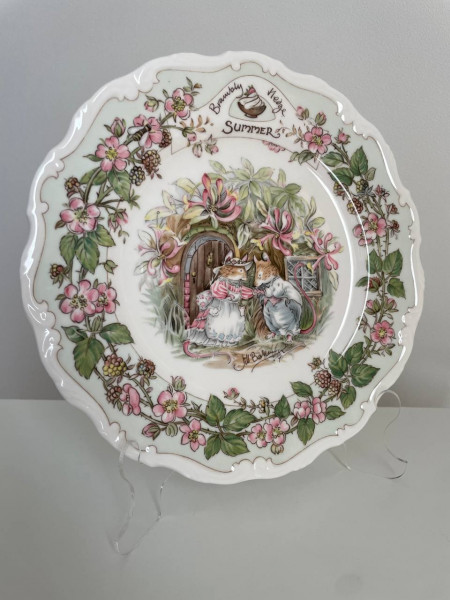 Royal Doulton тарелка Summer (Лето), винтажная, коллекционная, фарфоровая, Ежевичная поляна, Brambly Hedge