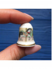 Коллекционный винтажный наперсток Carousel, изготовленный Royal Doulton специально для Thimble Collectors Club.  Англия, 1990 год