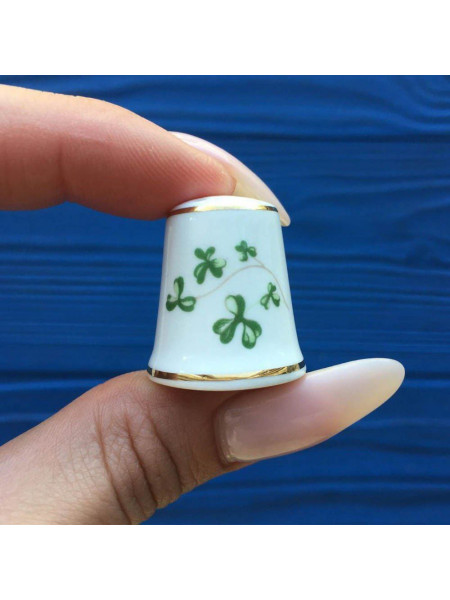 Винтажный коллекционный наперсток от Royal Tara из коллекционной серии Thimbles of the Worlds Greatest Porcelain Houses.  Ирландия, 1980-е годы