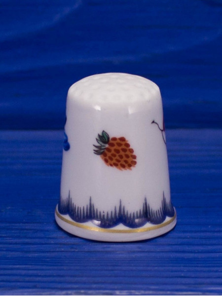Винтажный фарфоровый наперсток от Ginori из коллекционной серии Thimbles of the World's Greatest Porcelain Houses. Италия, 1980-е годы