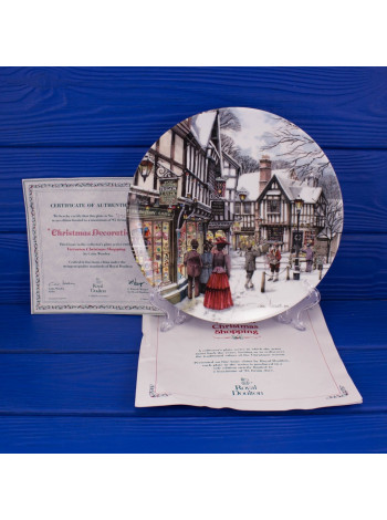 Тарелка Royal Doulton 370A Christmas Decorations с сертификатом и брошюрой