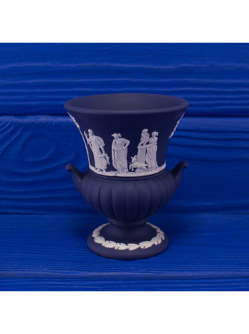 Миниатюрная ваза Wedgwood с ручками в античном стиле редкого синего оттенка 1974 года