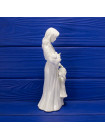 Статуэтка "New Arrival" из коллекционной серии скульптора Glenis Devereux от Royal Worcester