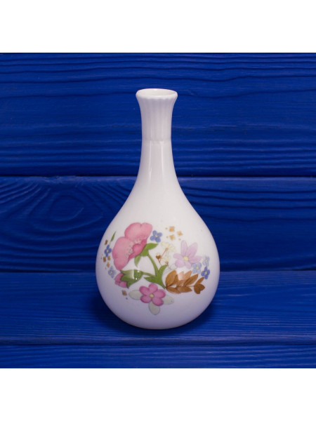 Миниатюрная ваза с узким горлом дизайна Meadow Sweet от Wedgwood