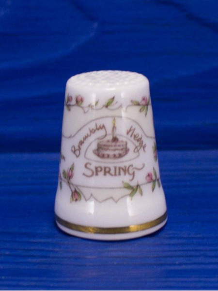 Royal Doulton наперсток Spring, Весна, Brambly Hedge, Jill Barklem, винтажный, коллекционный, фарфоровый