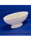 Каминная ваза в форме ладьи с сеткой для цветков от Wedgwood, of Etruria & Barlaston