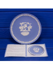Тарелка "Mother 1982" от Wedgwood