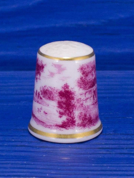 Коллекционный винтажный наперсток Country Scene от Kaiser Porzellan, Thimble Collectors Club