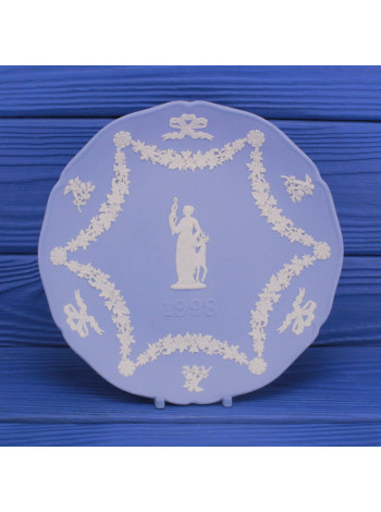 Коллекционная тарелка Wedgwood, выпущенная к празднованию Рождества 1998 года
