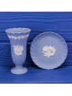 Коллекционная винтажная ваза Wedgwood редкого дизайна с волнистыми краями