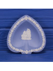 Коллекционная тарелка Пики серии Карточные масти от Wedgwood