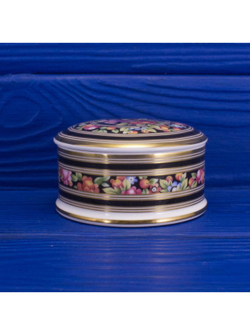 Винтажная шкатулка для дамского столика изысканного дизайна Clio от Wedgwood