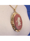 Очень редкая винтажная подвеска от Wedgwood в нарядной позолоченной оправе