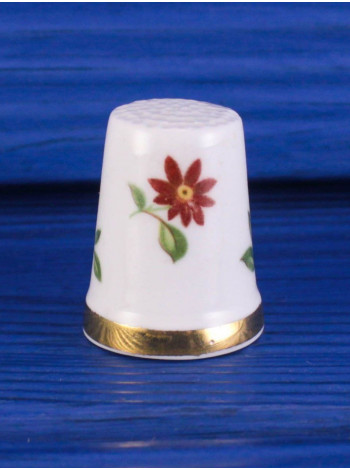 Винтажный фарфоровый наперсток от Royal Adderley коллекционной серии Thimbles of the Worlds Greatest Porcelain Houses. Англия, 1980-е годы