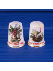 Винтажный коллекционный наперсток Christmas 1998 с изображением традиционной рождественской композиции с колокольчиком от Bronte China