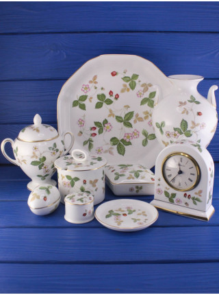 Wedgwood шкатулка Wild Strawberry, винтажная, фарфоровая