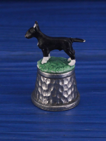 Коллекционный наперсток из пьютера от Warwick Thimbles с объемной фигуркой черного бультерьера