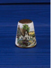 Коллекционный наперсток из меди Cottage от Anthony Nicholls с изображением коттеджа в цветочном окружении