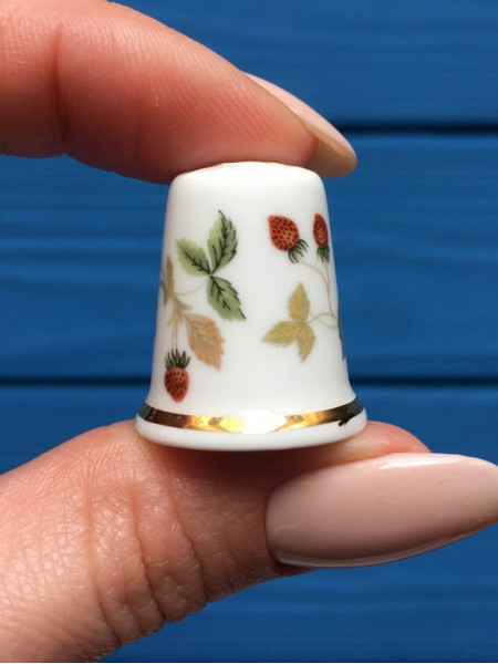Wedgwood наперсток дизайна Wild Strawberry, винтажный, коллекционный