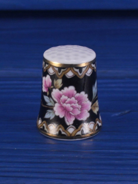 Коллекционный винтажный наперсток Oriental Splendour, изготовленный Mino специально для Thimble Collectors Club. Япония, 1992 год