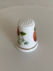 St Donats наперсток Strawberries, коллекционный, винтажный, Thimble Collectors Club