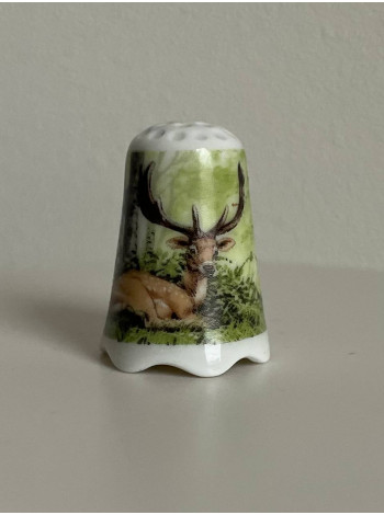 Коллекционный винтажный наперсток Fallow Deer, изготовленный Sophienthal Porzellan для Thimble Collectors Club. Германия, 1990-й год, в оригинальной коробочке