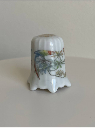 Винтажный коллекционный наперсток Birds of Paradise, изготовленный Carl Schumann Porcelain Factory специально для Thimble Collectors Club. Германия, 1990-е годы