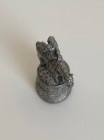 Коллекционный наперсток из пьютера The Retirement of Burmese от Warwick Thimbles