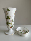 Wedgwood ваза Wild Strawberry для цветов и сухоцветов, винтажная, фарфоровая