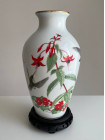 Большая винтажная фарфоровая ваза The Garden Bird Vase из ограниченной серии от Franklin Porcelain