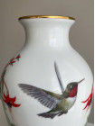Большая винтажная фарфоровая ваза The Garden Bird Vase из ограниченной серии от Franklin Porcelain