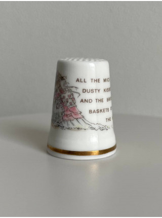 Винтажный коллекционный наперсток The Wedding (Summer) от Royal Doulton из коллекционной серии Brambly Hedge