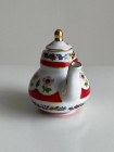 Винтажный миниатюрный чайник из коллекционной серии Miniature Teapot Collection от Porcelain Art с цветами