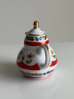 Винтажный миниатюрный чайник из коллекционной серии Miniature Teapot Collection от Porcelain Art с цветами