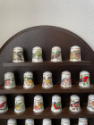 Полный комплект из 25 винтажных наперстков коллекционной серии Songbirds of the World от Franklin Porcelain. Вручную декорированы золотом 24 К