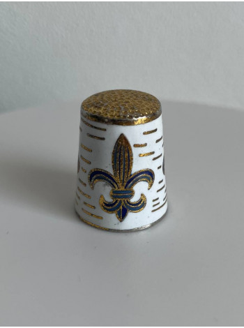 Винтажный коллекционный наперсток Fleur-de-lis, выполненный в технике перегородчатая эмаль