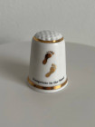 Винтажный коллекционный наперсток от Thimble Collector Guild, иллюстрирующий известное стихотворение Margaret Fishback Powers
