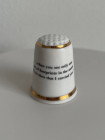 Винтажный коллекционный наперсток от Thimble Collector Guild, иллюстрирующий известное стихотворение Margaret Fishback Powers